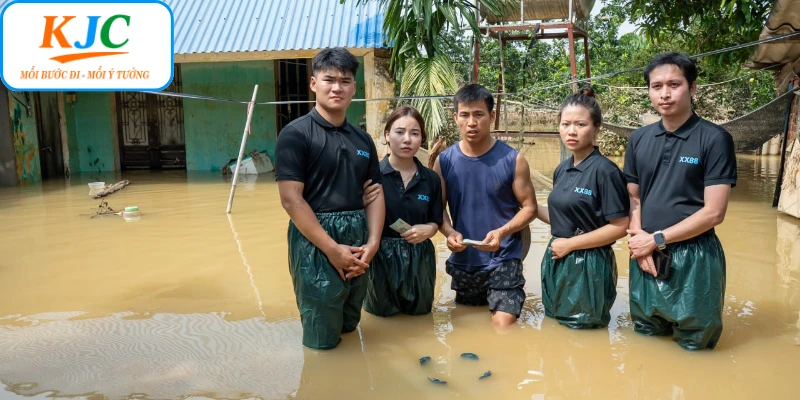 Những hoạt động hỗ trợ đồng hành cùng lũ lụt miền Trung